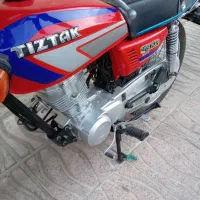 موتورسیکلت تیزتک 402 درحد کاملا صفر