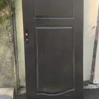 درب ورودی و اتاق