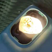 دوتا سنگ دارم که با نور گوشی روشن میشه