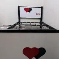 تخت فلزی درحد نو