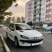 ۲۰۶ صندوق دار تیپ ۵ بی رنگ