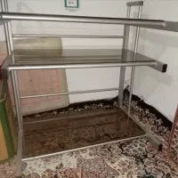 میز تلویزیون فلزی شیشه ای