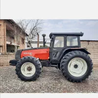 تراکتور والترا 8400