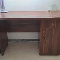 میز تحریر و صندلی چرخ دار