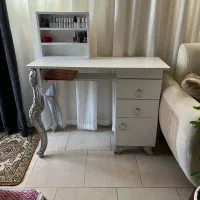 میز ناخن همراه با استند