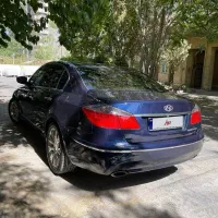 جنسیس سدان