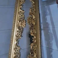 کتیبه و پرده چوبی