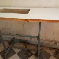 پایه چرخ خیاطی