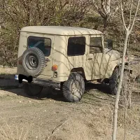 جیپ صحرا بژ