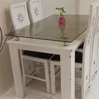 میز ناهارخوری کارکرده