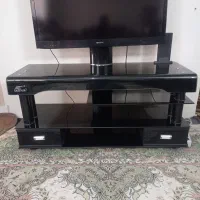 میز تلویزیون شیشه ای