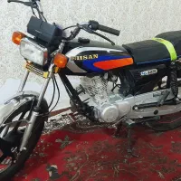 احسان ۴۰۳موتور درحد صفر است