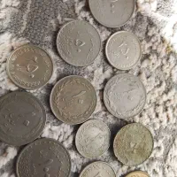 تعدادی سکه قدیمی