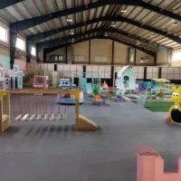 نیروی صندوقدار و مربی برای کار در خانه بازی کودک