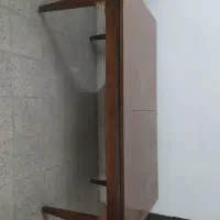 میز چوبی