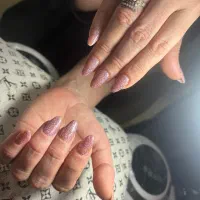 کاشت ناخن ژلیش