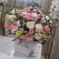 دسته گل|گل مصنوعی|چهارباغ, |دیوار