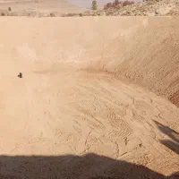 راننده بیل مکانیکی هستم ۱۶سال سابقه فنی و کاربلد