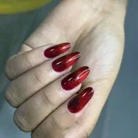 خدمات کاشت و ترمیم ناخن ،لمینت و ژلیش پا