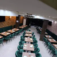 میز و صندلی مبل رستورانی کافی‌شاپ فودکورت پلانتر