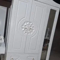 کمد لباسی نو و تمیز