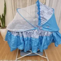 گهواره چرخ دار موزیکال سبک و قابل حمل