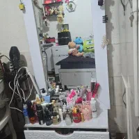 میز ارایشی در حد نو