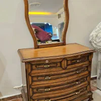 آینه،میز آرایش،پا تختی ،صندلی