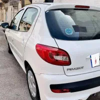 پژو ۲۰۷ فرمان برقی