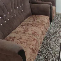 مبل هفت نفره و میز وسط و چهار عدد عسلی