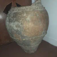 خمره بزرگ خیلی قدیمی