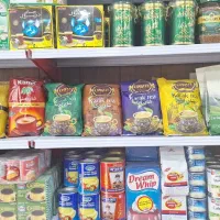 فروشنده مواد غذایی خارجی