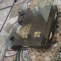 میز جلو مبلی وساعت ایستاده