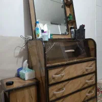 میز آرایشی فروشی