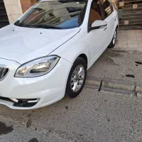 برلیانس مدل اخر 95 سفید 330 صندوقدار