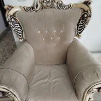 مبل ۷نفره با میز وسط دوتا عسلی