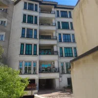 به دنبال کار سرایداری تمام وقت هستم.