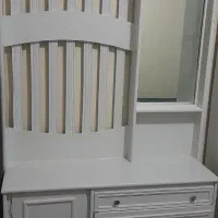 تخت خواب و ۳عدد کمد و آیینه چوب لباسی