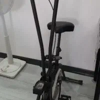 دوچرخه ثابت ورزشی
