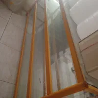 ویترین پیشخوان مغازه