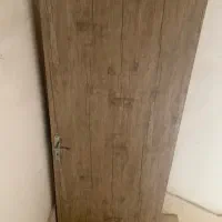 درب چوبی بسیار نو