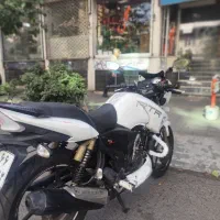 آپاچی 180