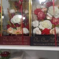 دسته گل با باکس شیشه ای