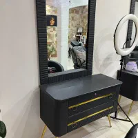 فروش تعدادی لوازم سالن زیبایی