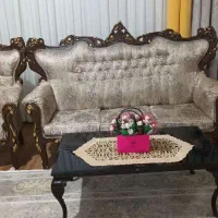 فروش مبل هفت نفره همراه میزعسلی چهارتایی