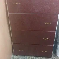 یک عدد دراور آهنی  میز  ال ای دی