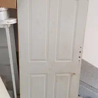 جا کفشی  و درب چوبی