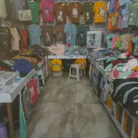 فروشنده پوشاک