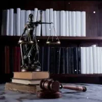 وکیل پایه یک دادگستری