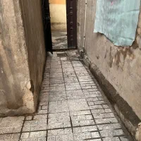 یک باب‌خانه دربستی ۳طبقه با حیاط